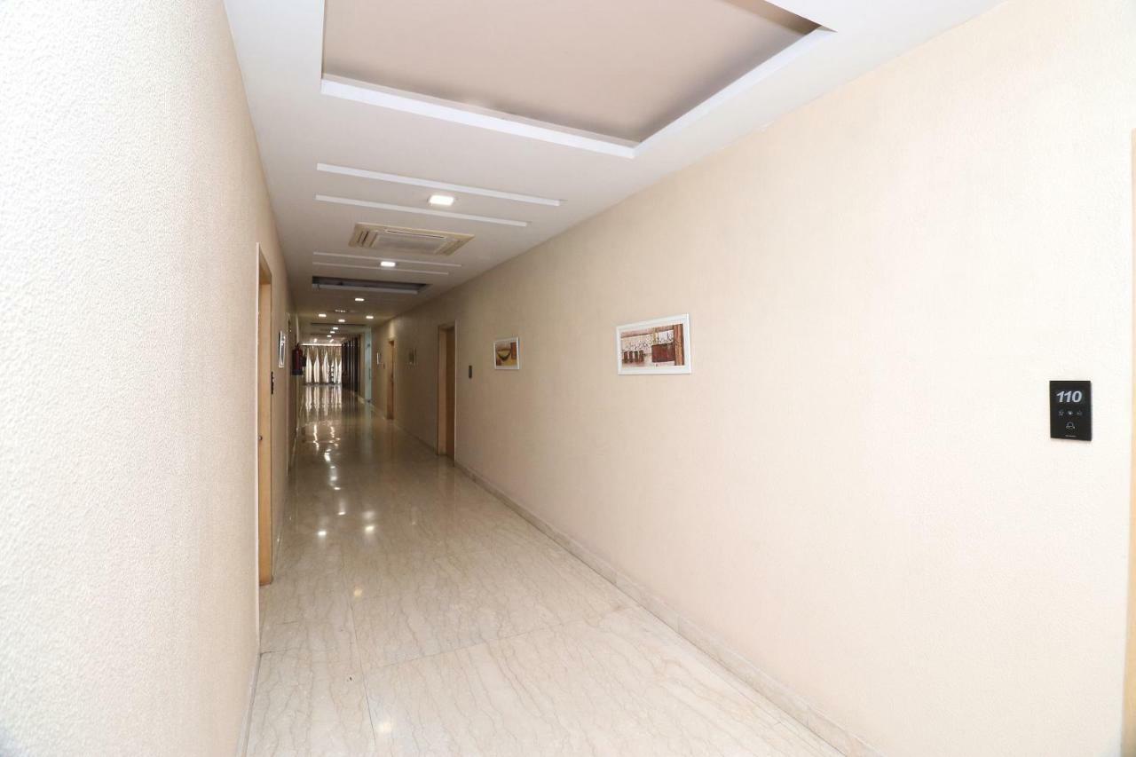 Oyo 5843 Hotel Yash Inn Mirzapur Екстер'єр фото